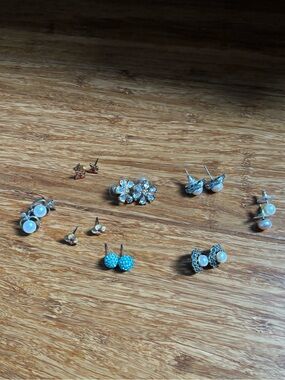 Assorted Women's Blue and Pearl Stud Earrings - Multipack. 10 pairs of earrings